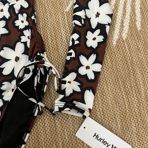 NEW! Hurley Floral One Piece Swim Swimsuits Small - Picture 4 of 7